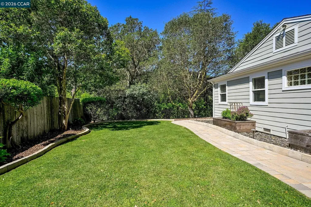 115 Moraga Way Orinda CA 94563