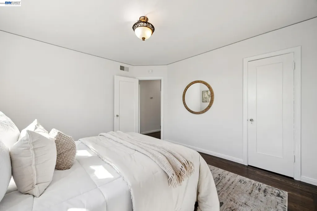 3039 Kansas Street Oakland CA 94602