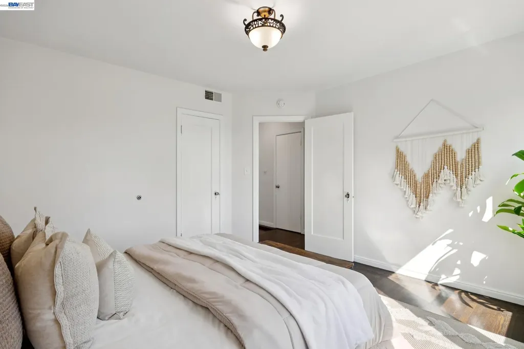3039 Kansas Street Oakland CA 94602