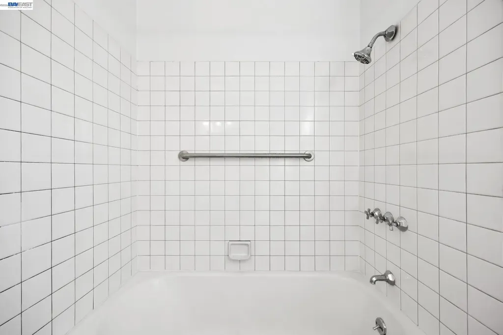 3039 Kansas Street Oakland CA 94602