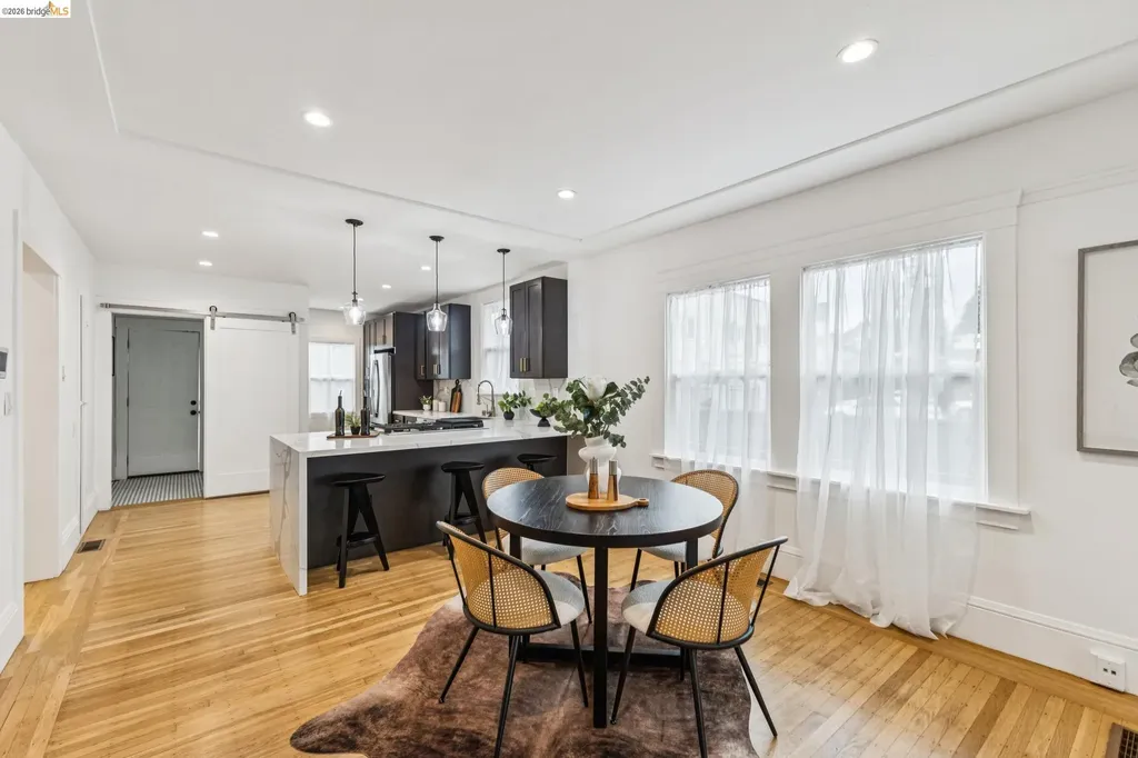 3435 Dimond Avenue Oakland CA 94602