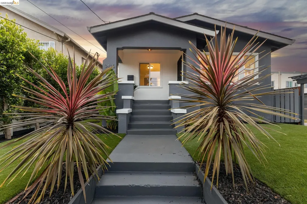 3435 Dimond Avenue Oakland CA 94602