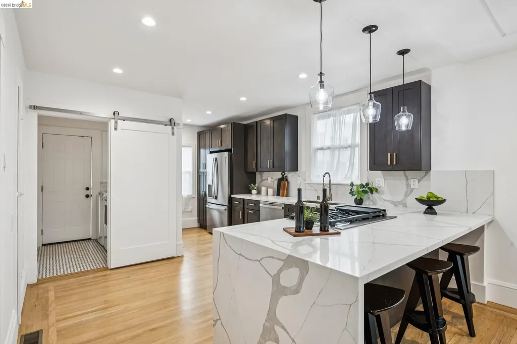 3435 Dimond Avenue Oakland CA 94602