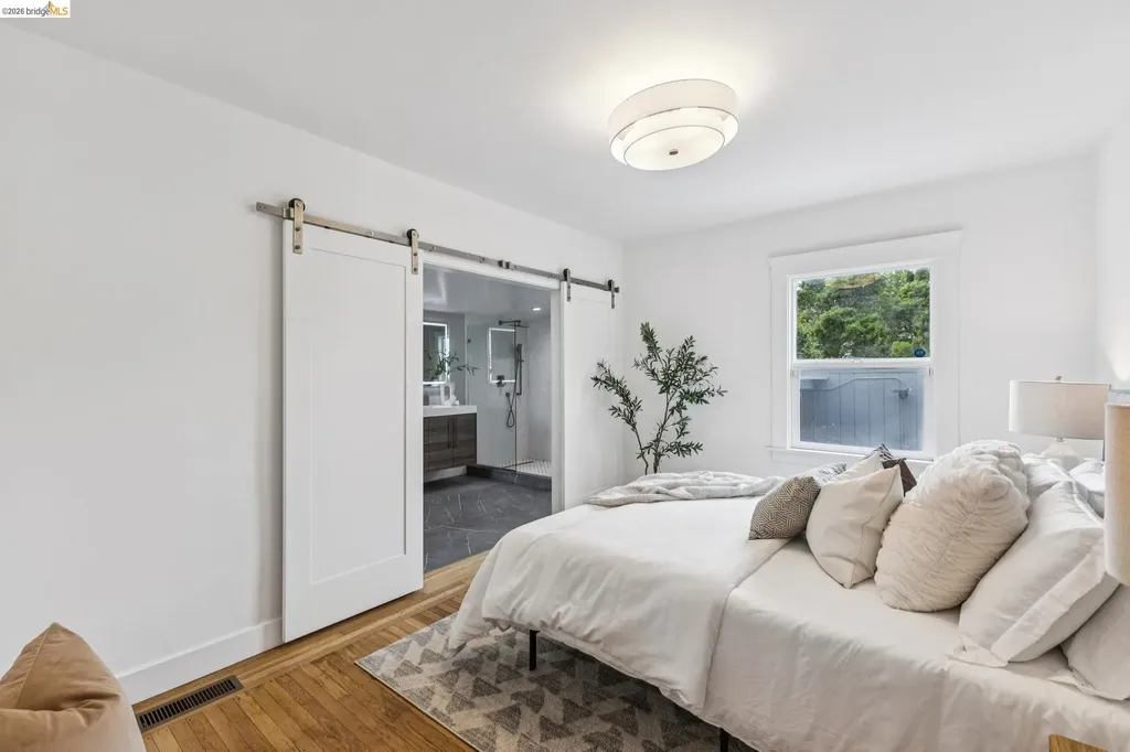 3435 Dimond Avenue Oakland CA 94602