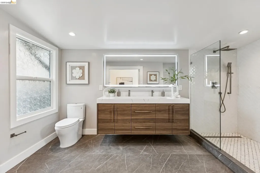 3435 Dimond Avenue Oakland CA 94602