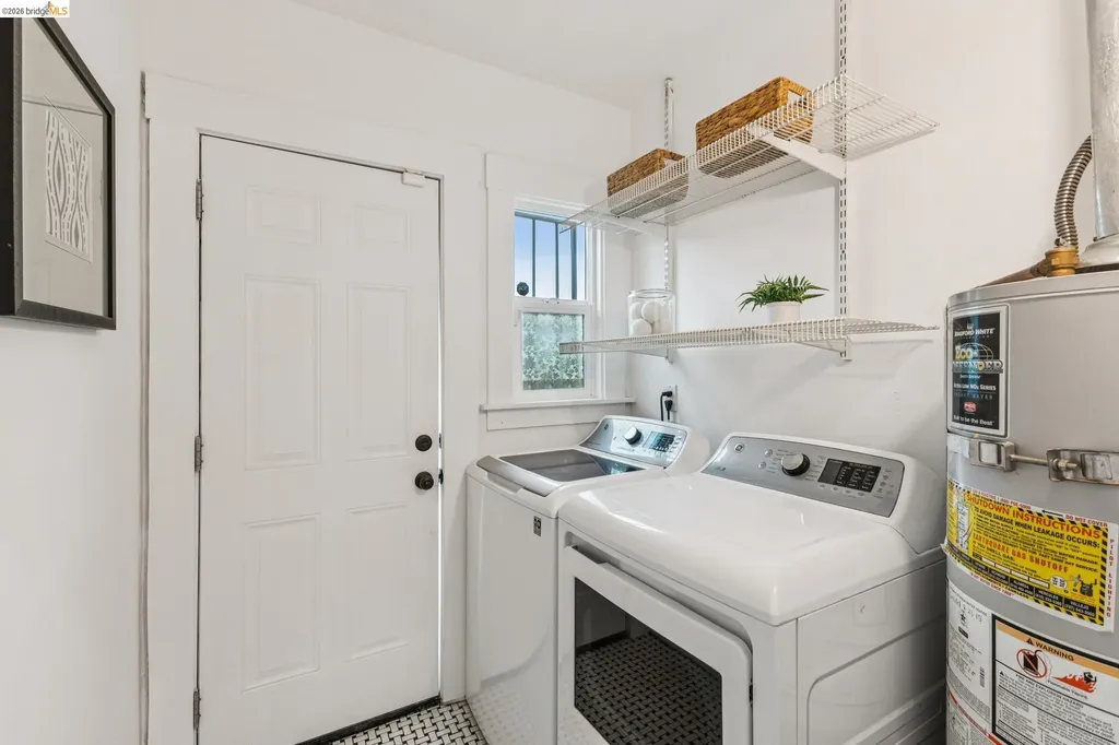 3435 Dimond Avenue Oakland CA 94602