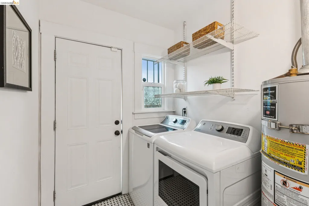 3435 Dimond Avenue Oakland CA 94602