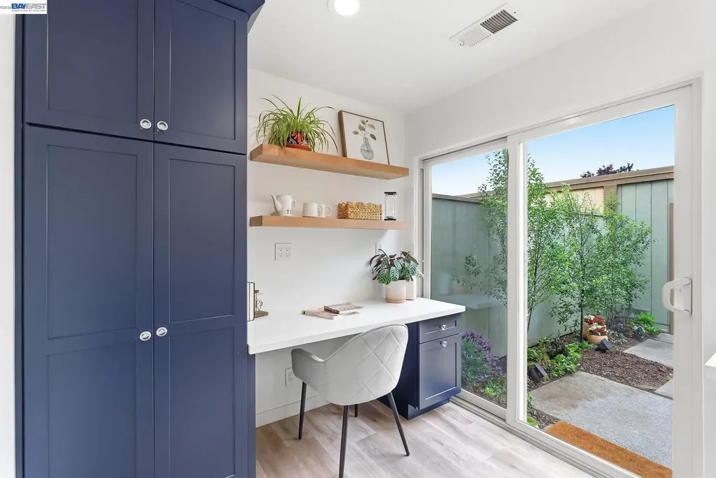 1163 Admiralty Lane Alameda CA 94502