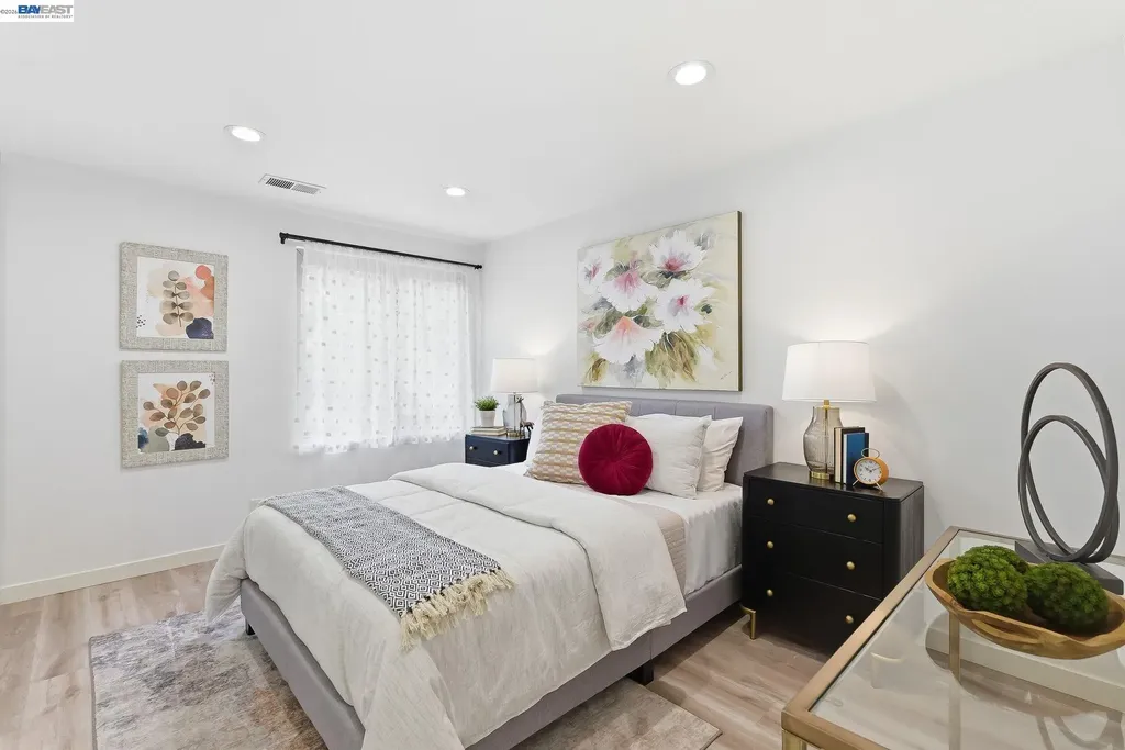 1163 Admiralty Lane Alameda CA 94502