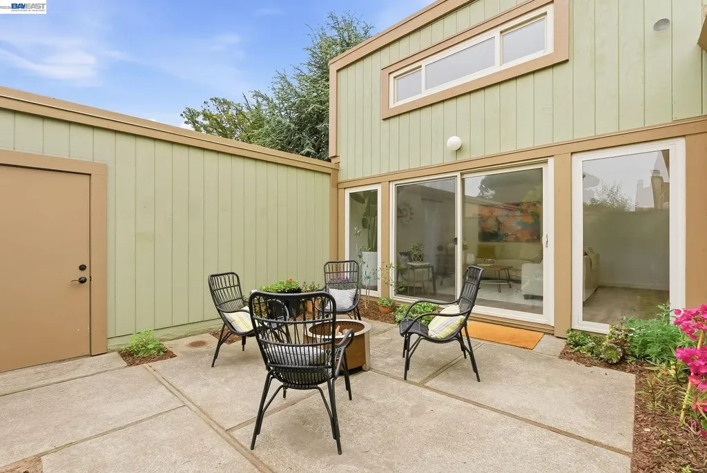 1163 Admiralty Lane Alameda CA 94502