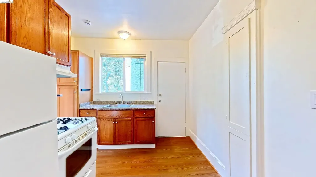 2924 Florence Street Berkeley CA 94705