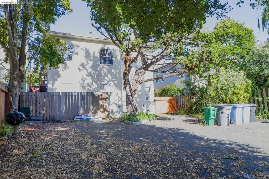 2924 Florence Street Berkeley CA 94705
