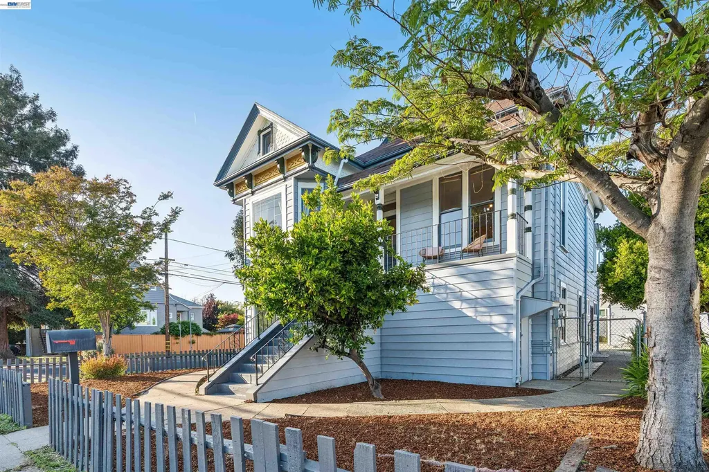 1801 Buena Vista Avenue Alameda CA 94501