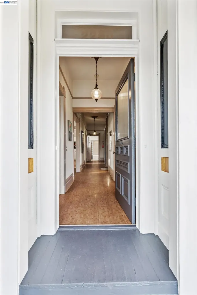 1801 Buena Vista Avenue Alameda CA 94501