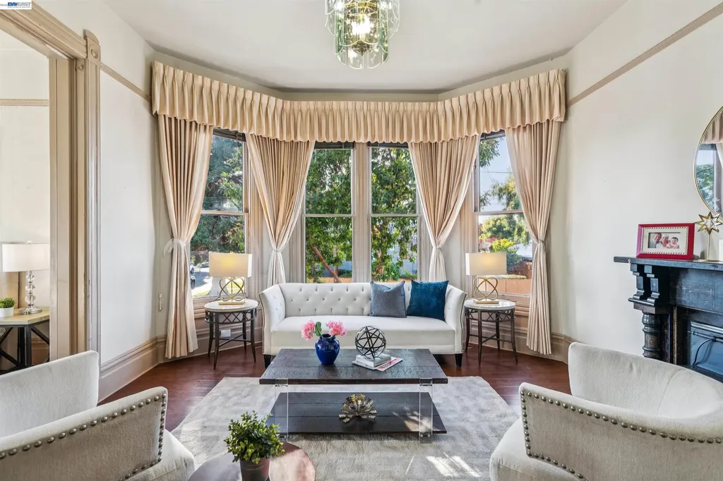 1801 Buena Vista Avenue Alameda CA 94501
