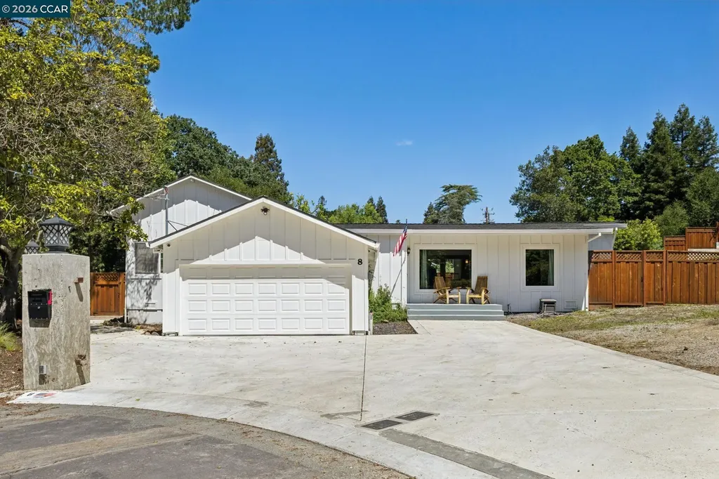 8 Evergreen Court Lafayette CA 94595