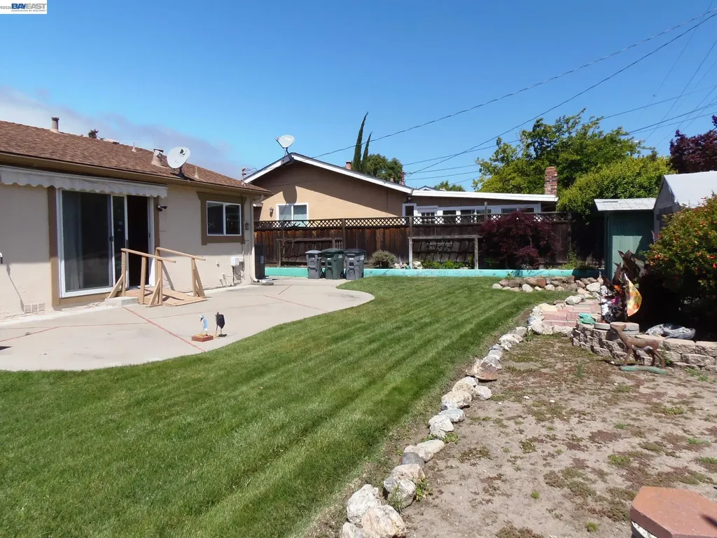 8155 Elgin Lane Dublin CA 94568