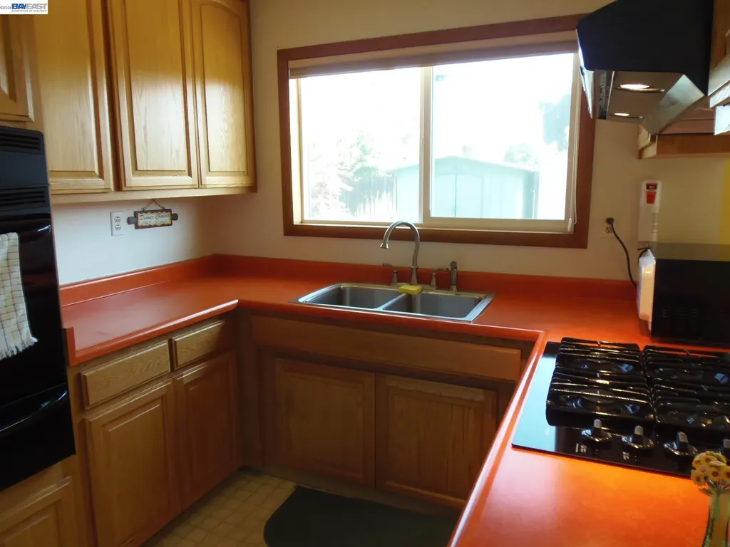 8155 Elgin Lane Dublin CA 94568