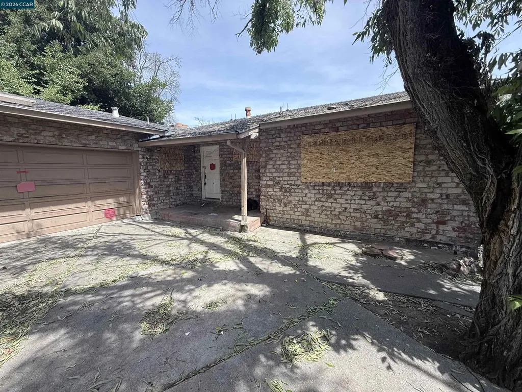 93 Mackie Drive Martinez CA 94553