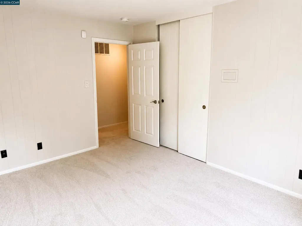 12195 Blythen Way Oakland CA 94619