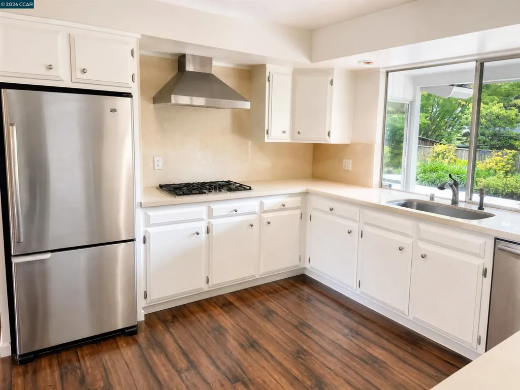 12195 Blythen Way Oakland CA 94619