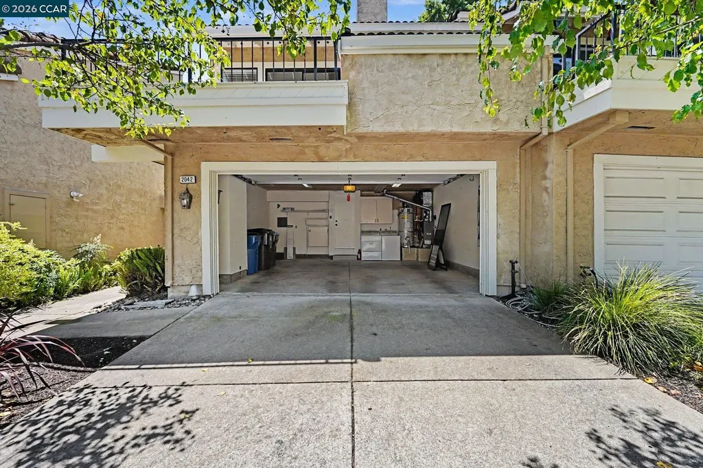 2042 Lost Lake Place Martinez CA 94553
