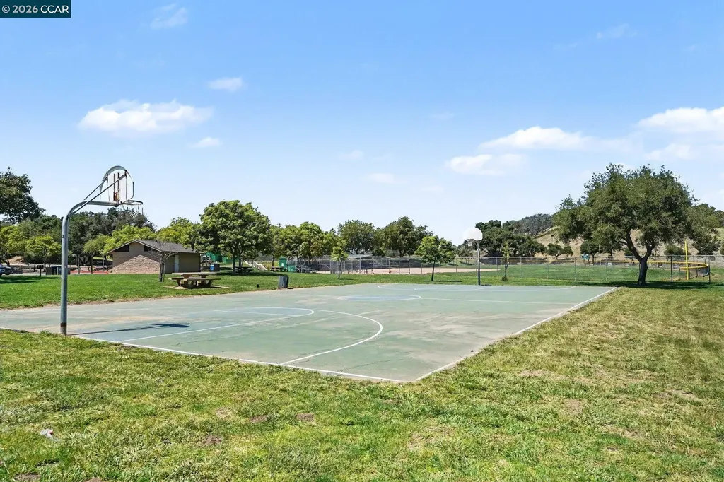 2042 Lost Lake Place Martinez CA 94553