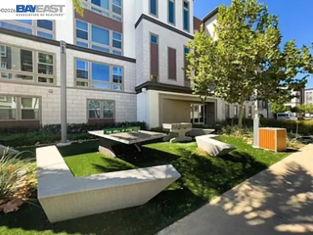 5552 Holly Bay Avenue Dublin CA 94568
