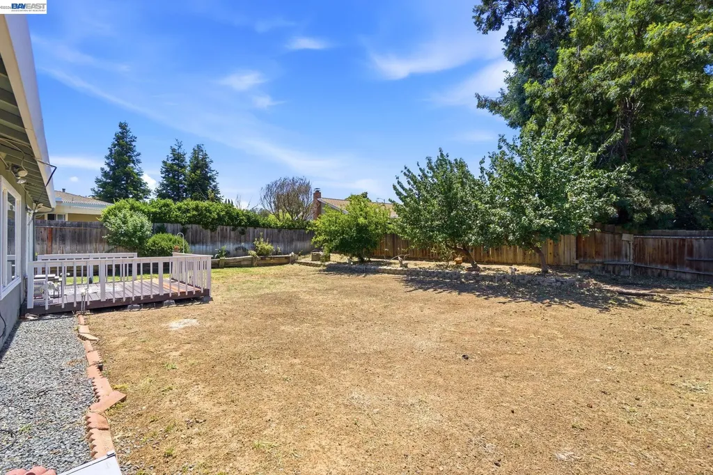 1087 Jensen Drive Pittsburg CA 94565
