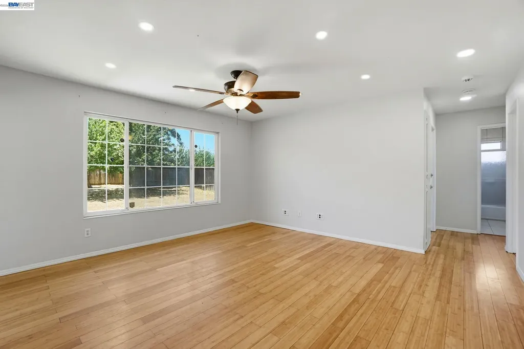 1087 Jensen Drive Pittsburg CA 94565