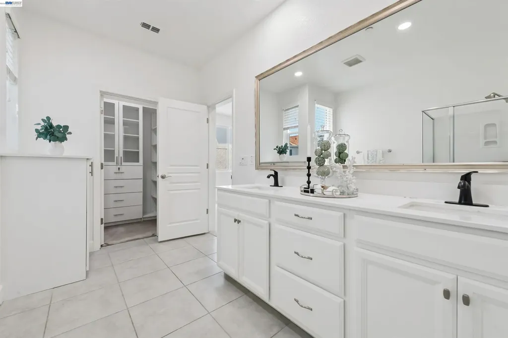 4272 Healdsburg Way Dublin CA 94568
