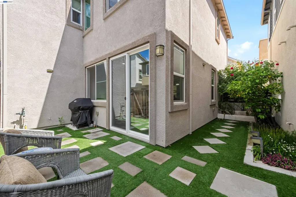 4272 Healdsburg Way Dublin CA 94568