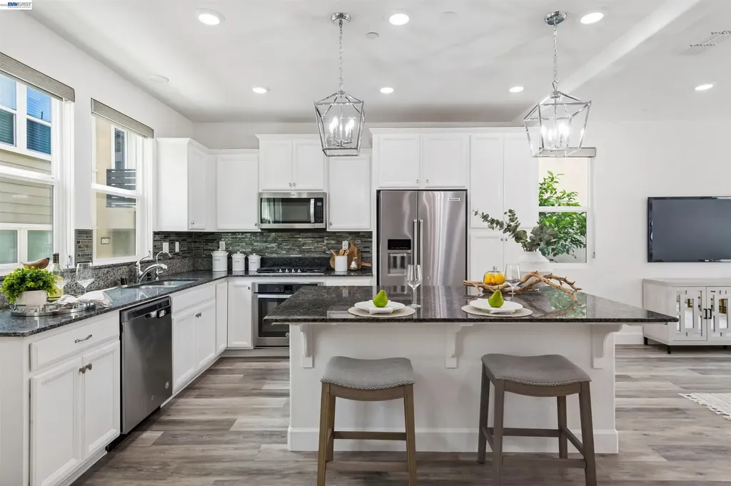 4272 Healdsburg Way Dublin CA 94568