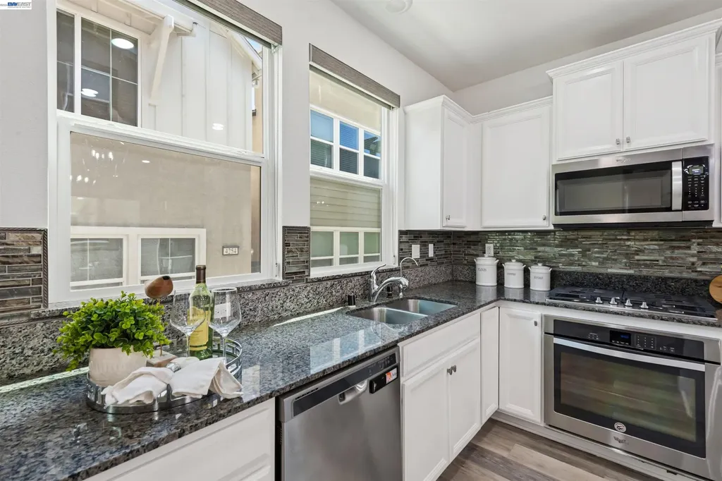 4272 Healdsburg Way Dublin CA 94568