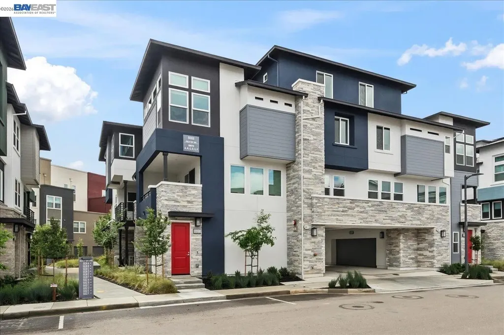 5552 Holly Bay Avenue Dublin CA 94568