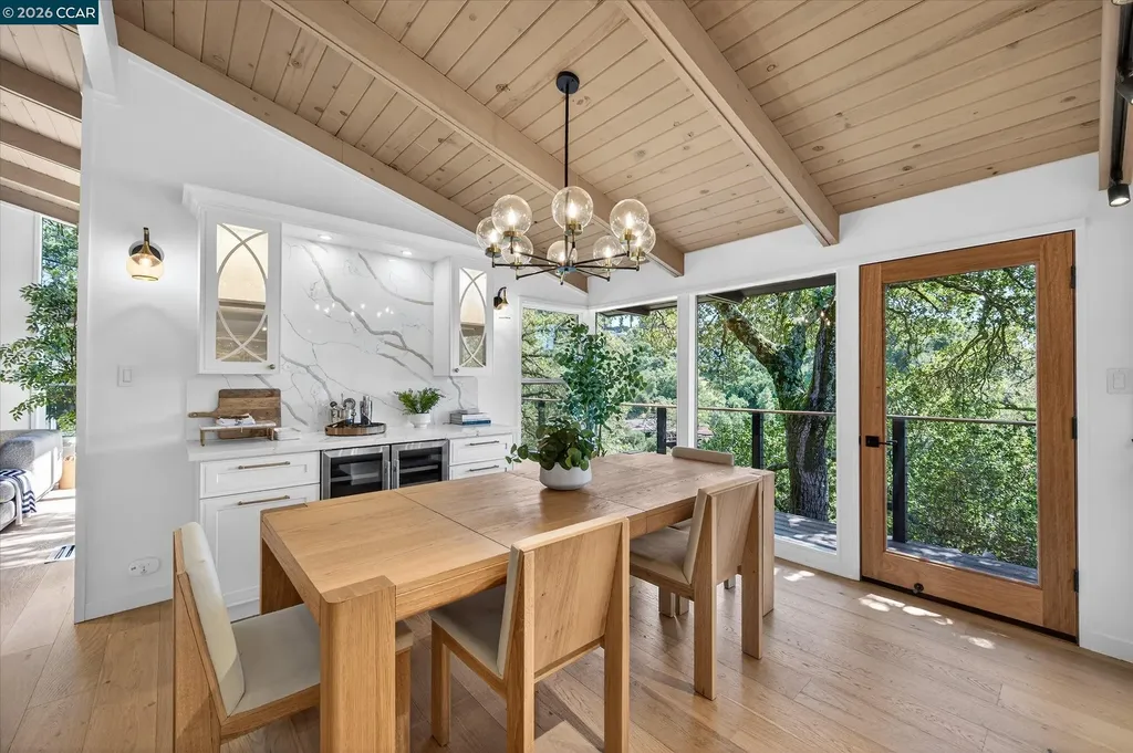 130 La Espiral Orinda CA 94563