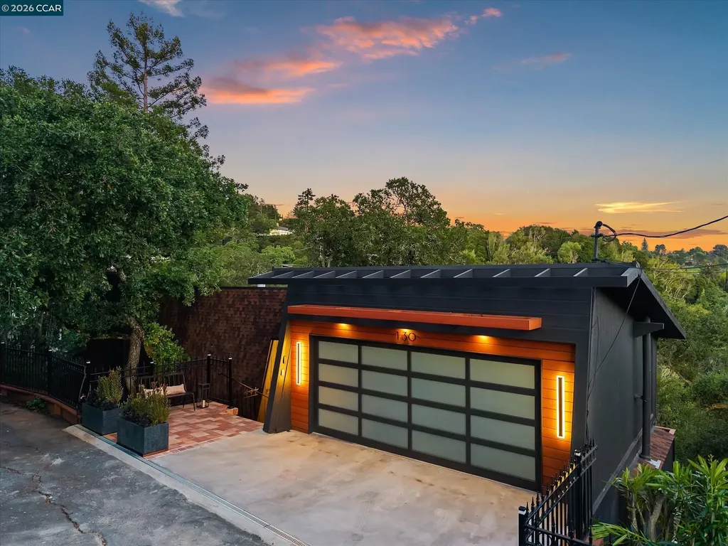130 La Espiral Orinda CA 94563