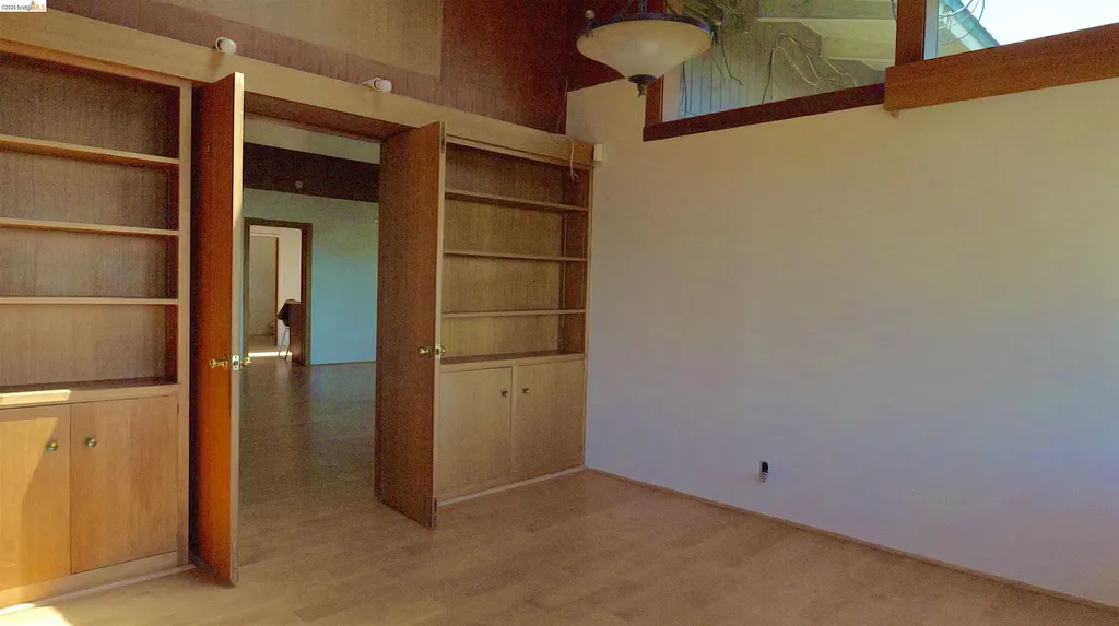 5623 Bacon Oakland CA 94619