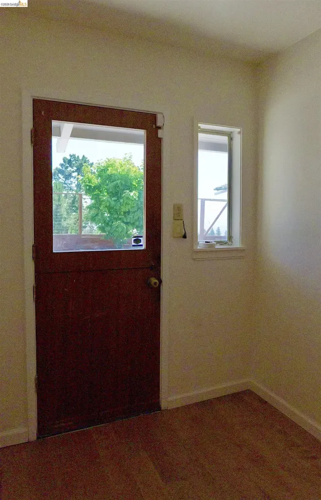 5623 Bacon Oakland CA 94619