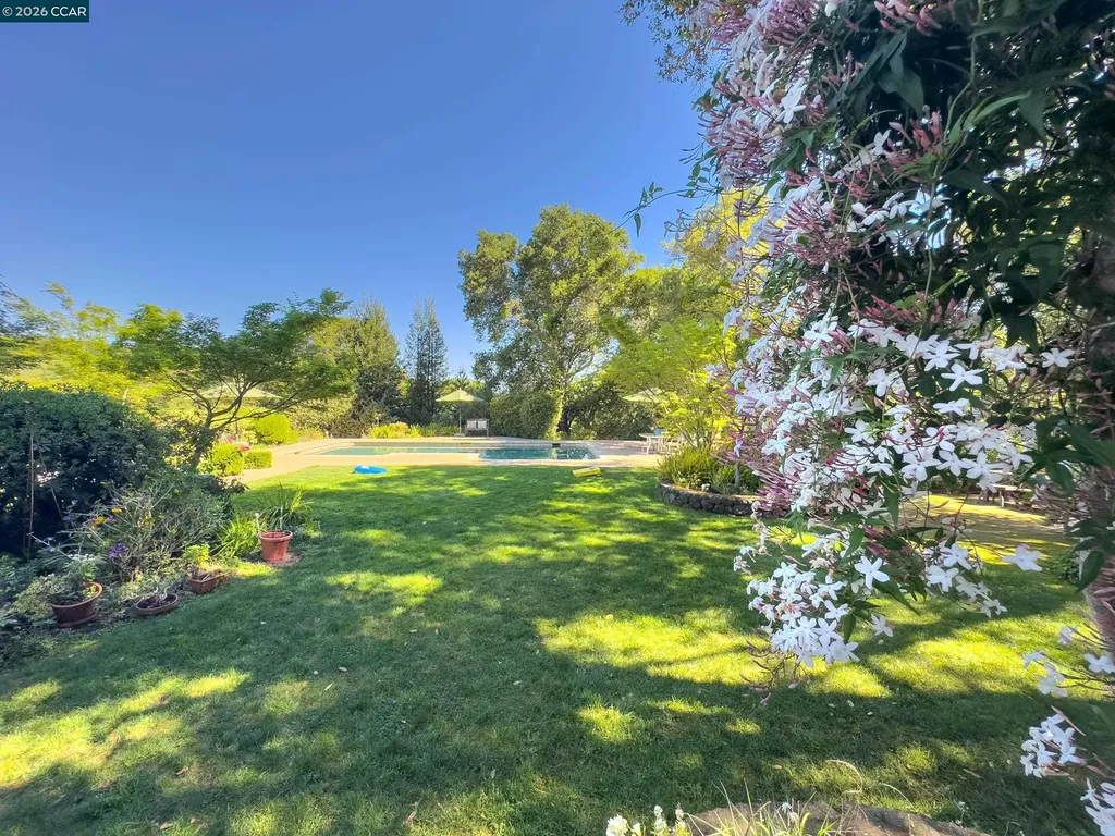 84 Quail Lane Martinez CA 94553