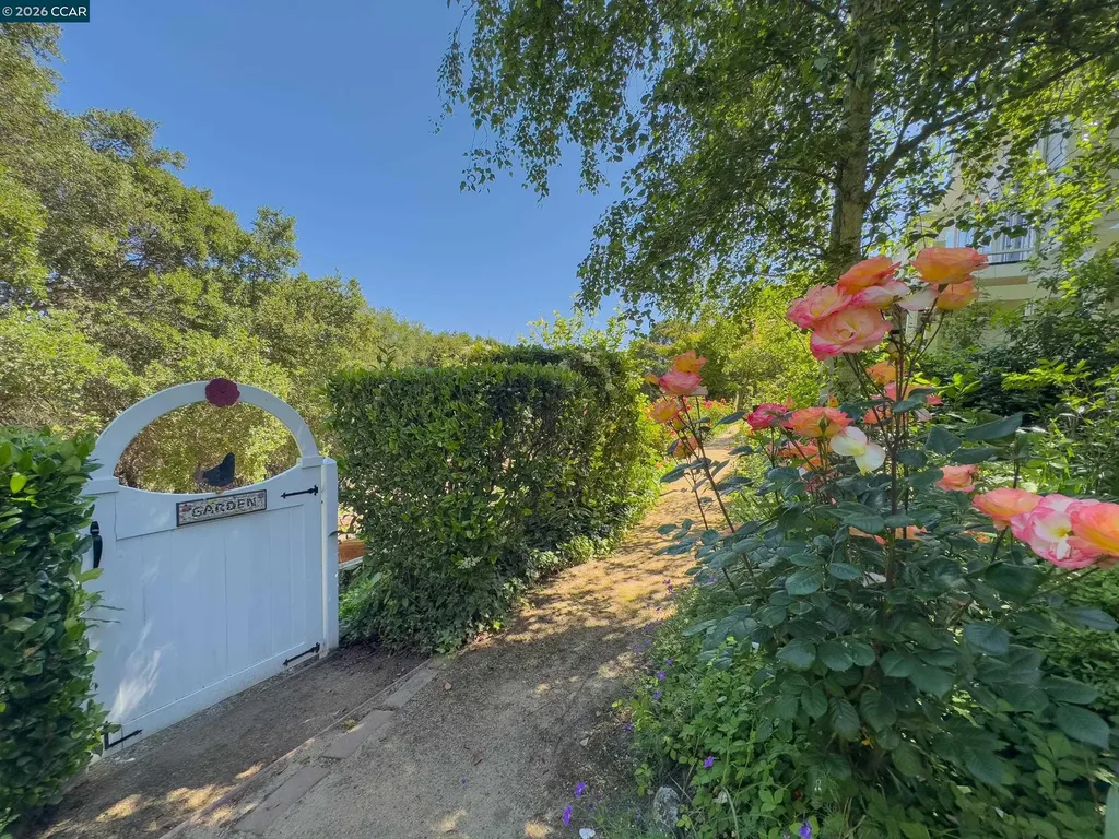 84 Quail Lane Martinez CA 94553