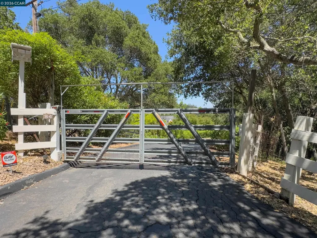 84 Quail Lane Martinez CA 94553