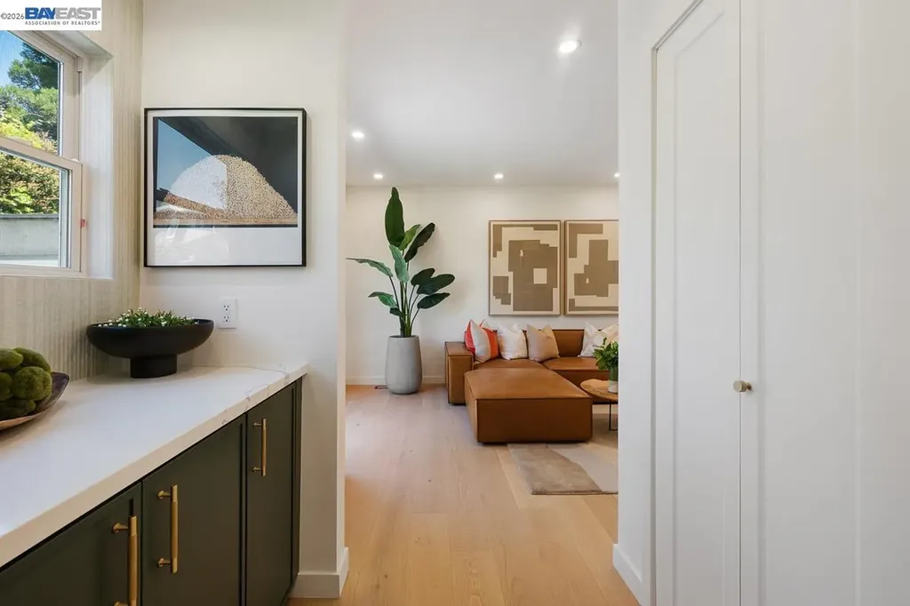 1618 Grand Avenue Piedmont CA 94611