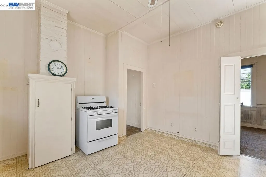 1086 Delano Street San Lorenzo CA 94580