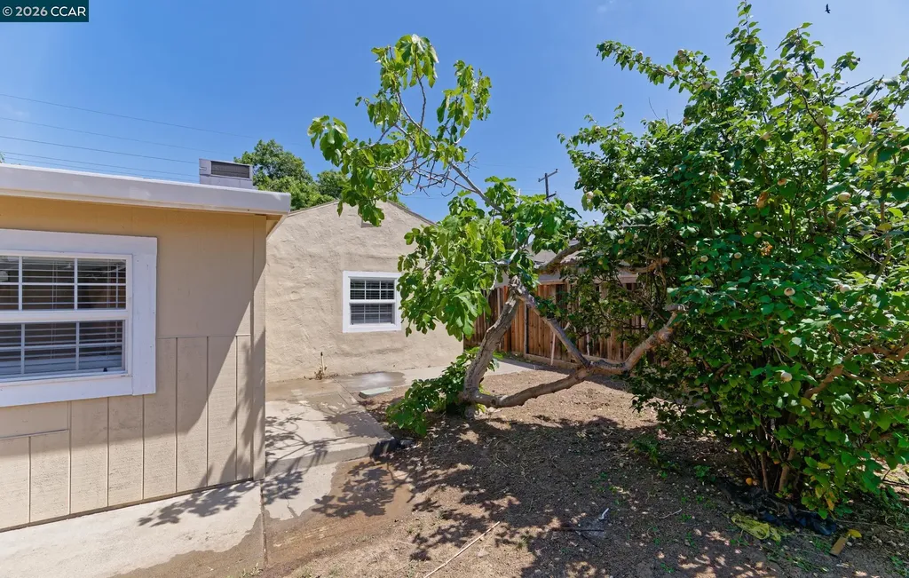 252 Madison Avenue Bay Point CA 94565