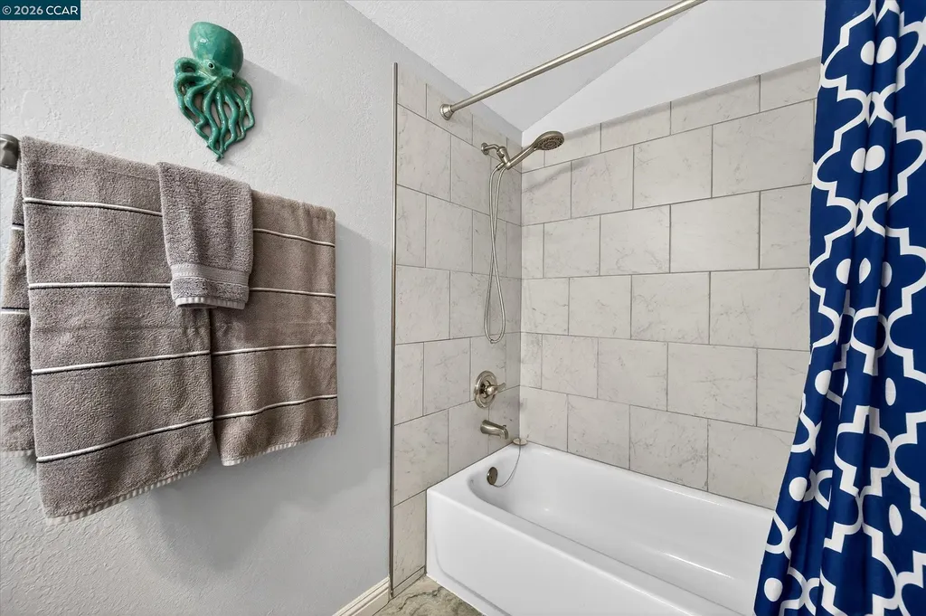 1892 London Drive Benicia CA 94510