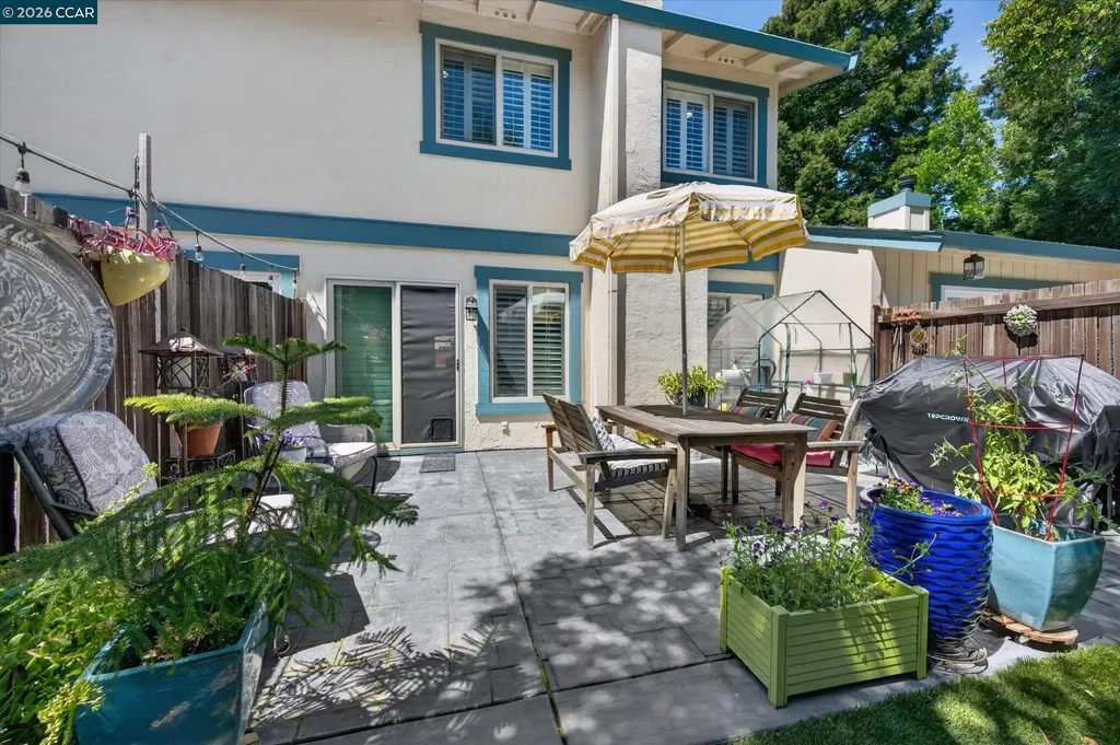 1892 London Drive Benicia CA 94510