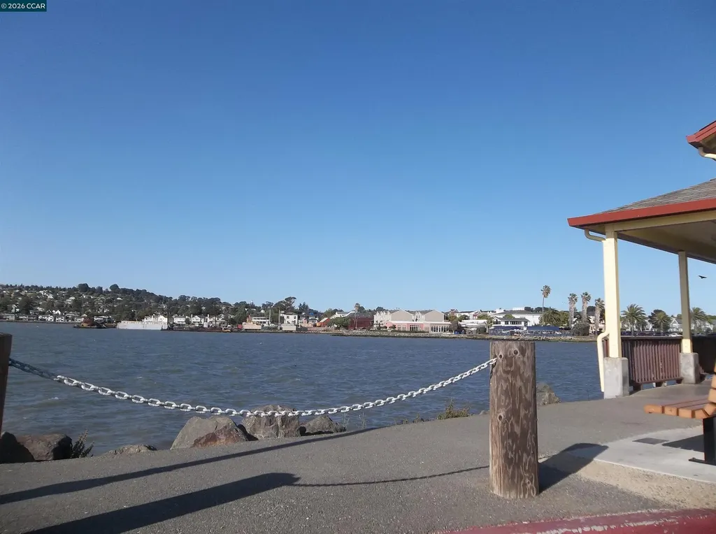 1892 London Drive Benicia CA 94510