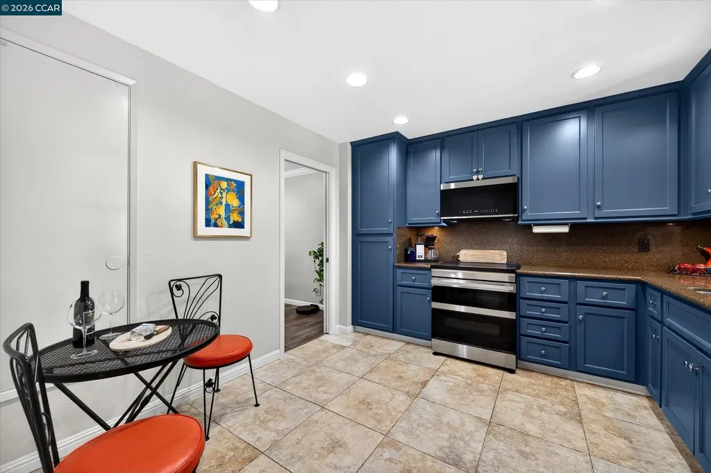 1892 London Drive Benicia CA 94510