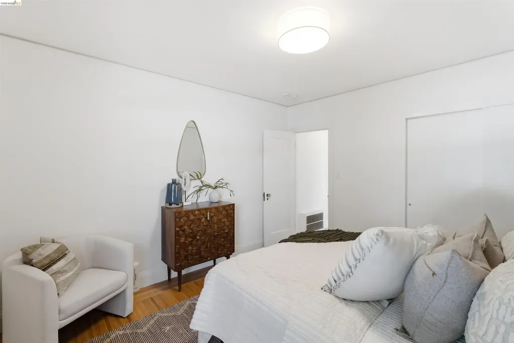 4021 Waterhouse Oakland CA 94602
